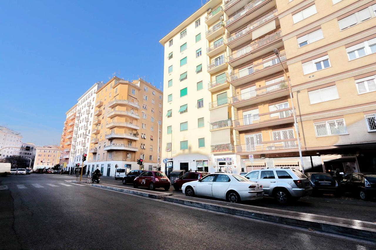 Rent Room Rom Exterior foto
